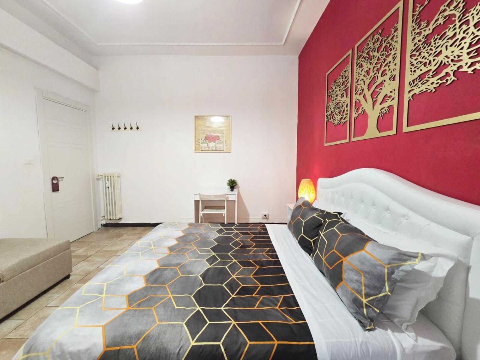 Hosting Flats Guesthouse ローマ エクステリア 写真