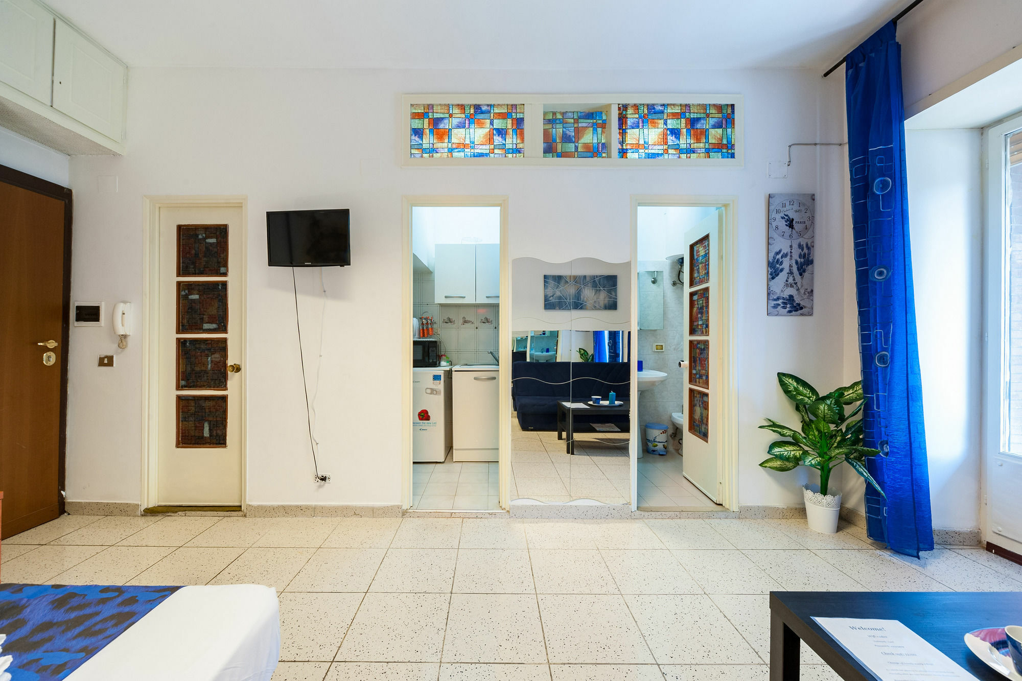 Hosting Flats Guesthouse ローマ エクステリア 写真