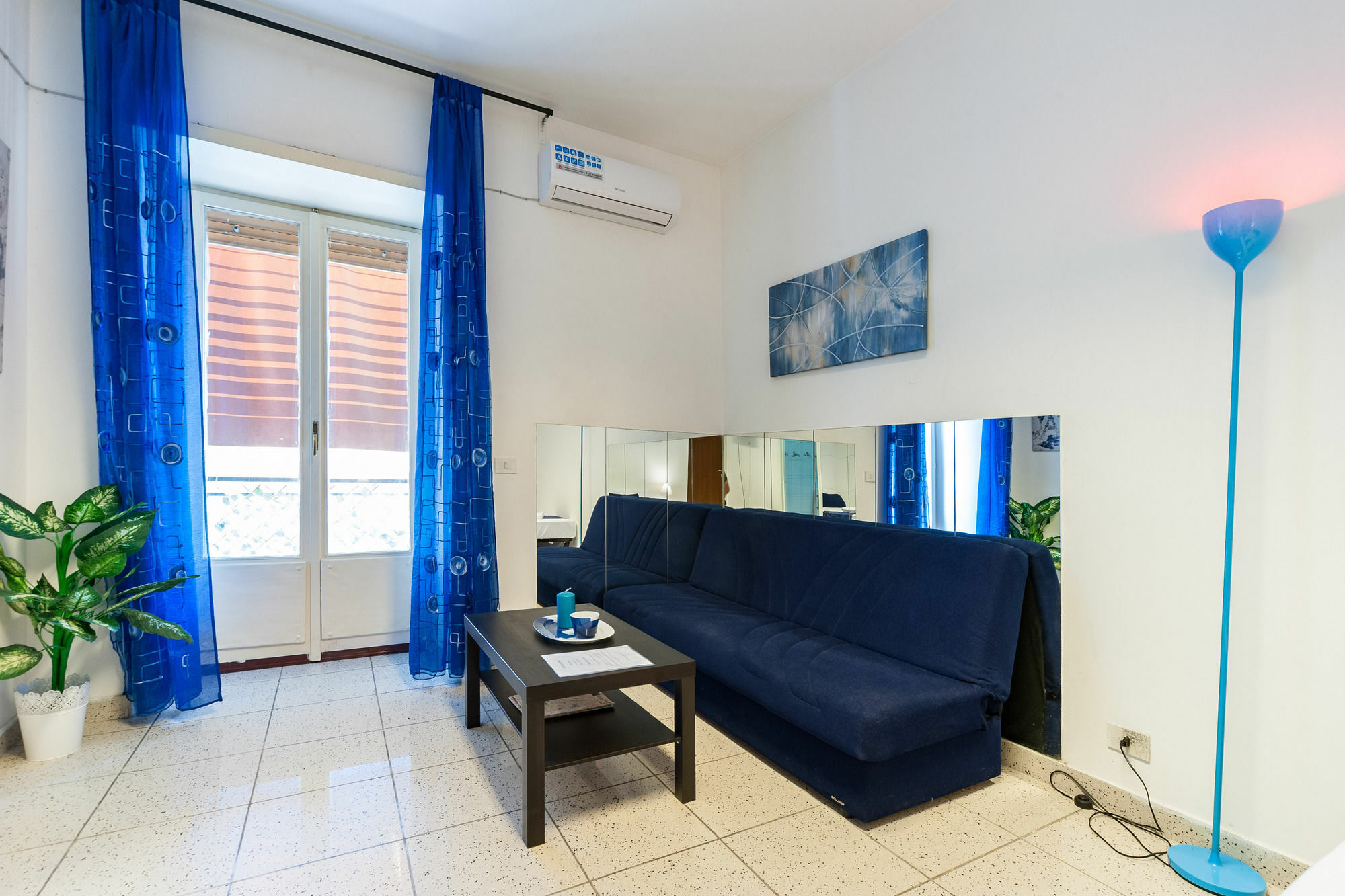 Hosting Flats Guesthouse ローマ エクステリア 写真